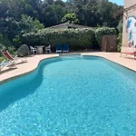 Mini 1 Piece 19 M2 Pour 2 Personnes Piscine Partagee Climatisation